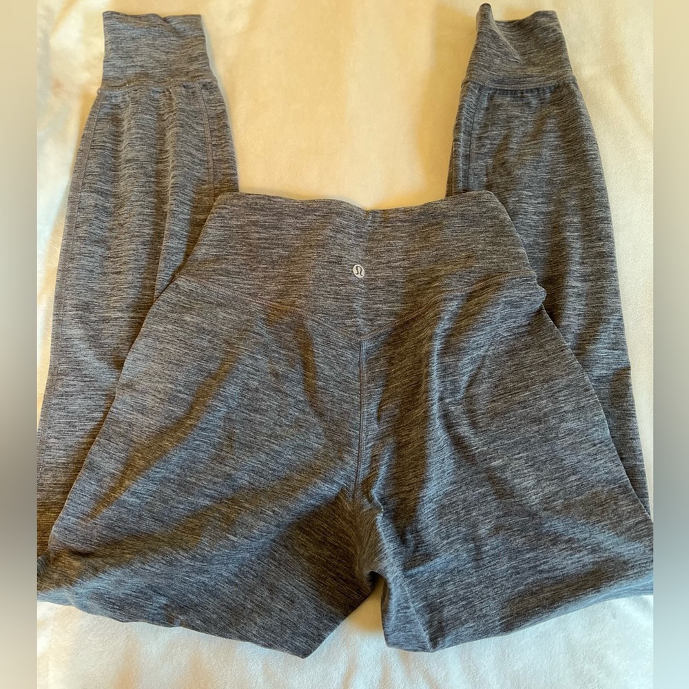 Lululemon Align Joggers, size 4